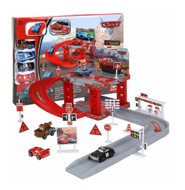 Disney Pixar- Cars 2 parcheggio multipiano con auto e accessori  inclusi